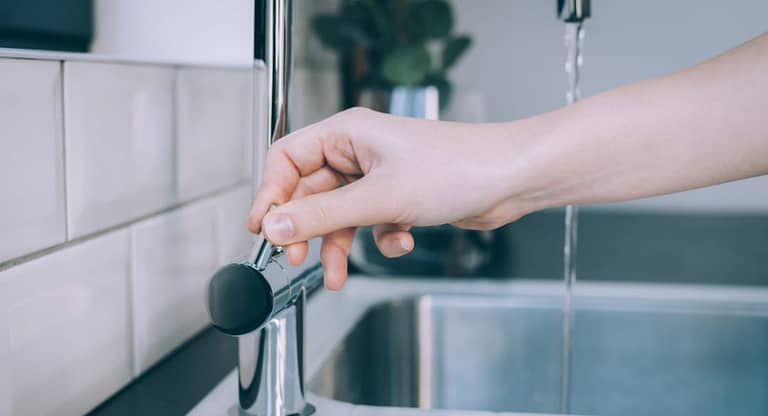 Fix Old Leaking Faucet vs. Buy New Faucet