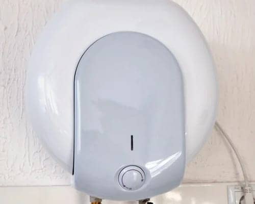 DIY vs Professional Water Heater Installation